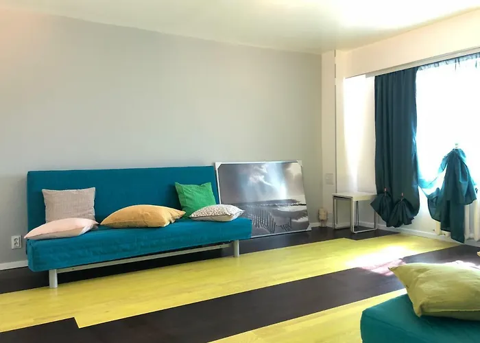 Apartment 6 *